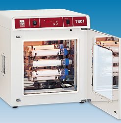 Tủ ấm lai phân tử 7601 của hãng GFL